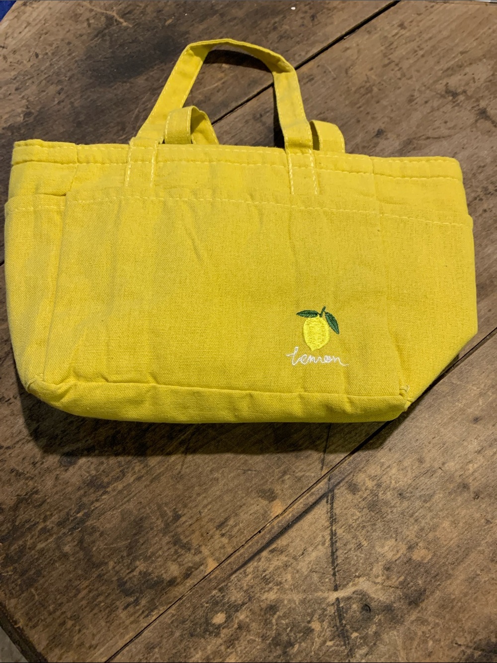 Lemon Embroidered Yellow Canvas Lunchbag